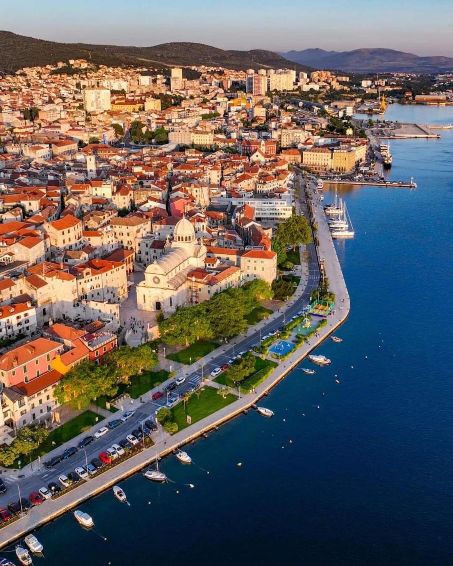 Urban Lights Hideaway - City Center Šibenik Eksteriør bilde